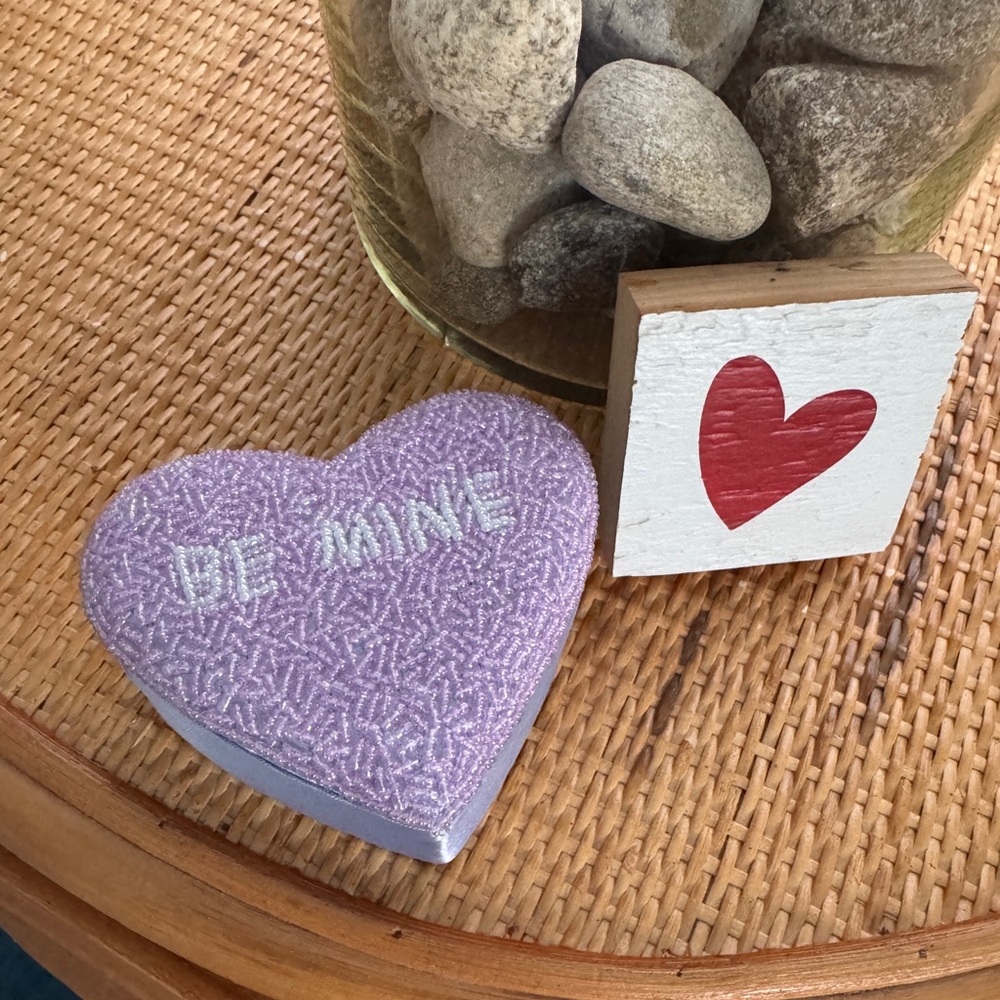 Beaded 💜 Box - Picture 2 of 12